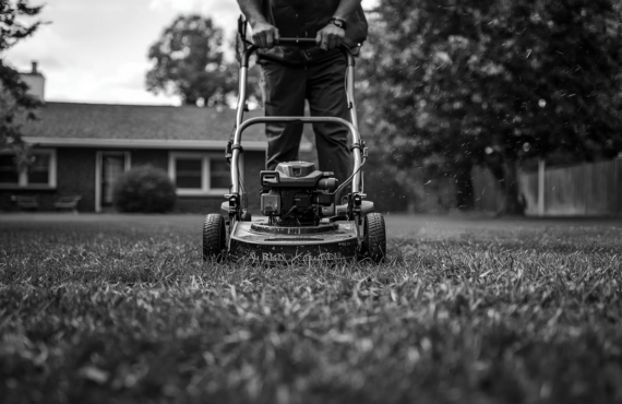 Garden and outdoor equipment