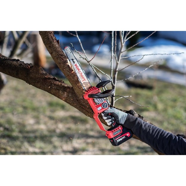 Li-ion Cordless Chain Saw 20V WORCRAFT (without battery and charger)