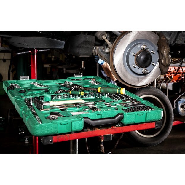 1/4  + 1/2  Galvučių ir įrankių rinkinys 104vnt. 14