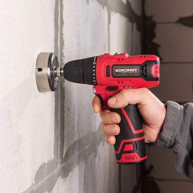 Li-ion Cordless drill 12V with accesorries in plastic box 9