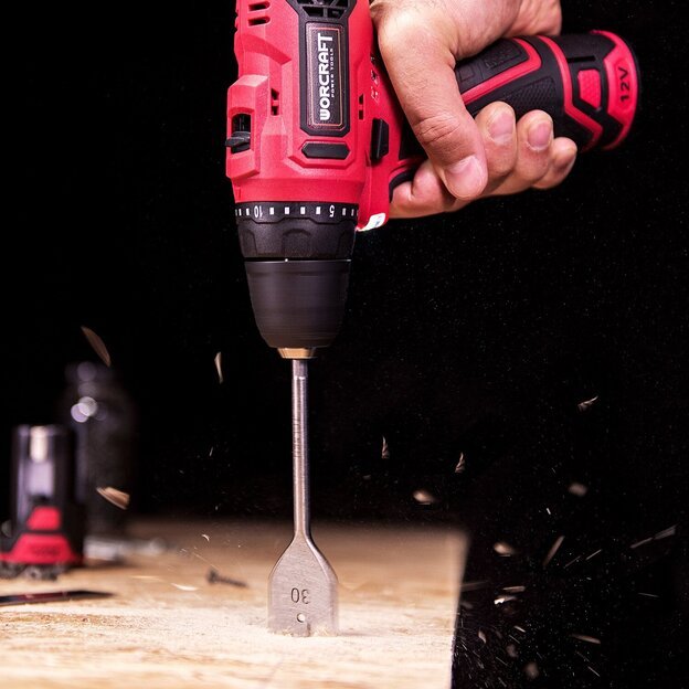 Li-ion Cordless drill 12V with accesorries in plastic box 19