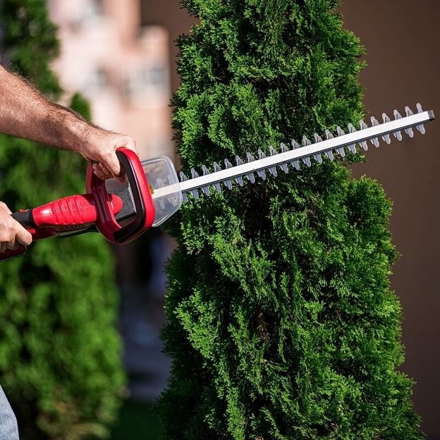 Akumuliatorinės gyvatvorių žirklės WORCRAFT 20V LI-ION (Be akumuliatoriaus ir kroviklio)