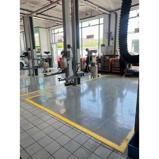 Modulinių surenkamų grindų danga PVC 500x500x7m