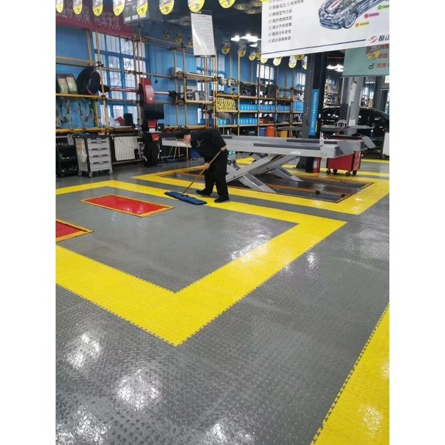Modulinių surenkamų grindų danga PVC 500x500x7m